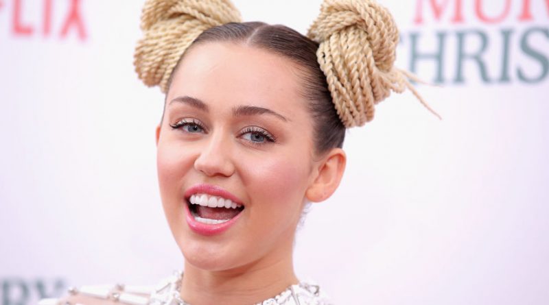 Miley Cyrus : Son nouveau tatouage divise la toile