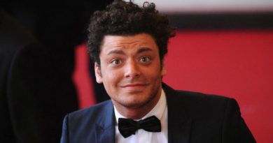 Kev Adams changement de look radical